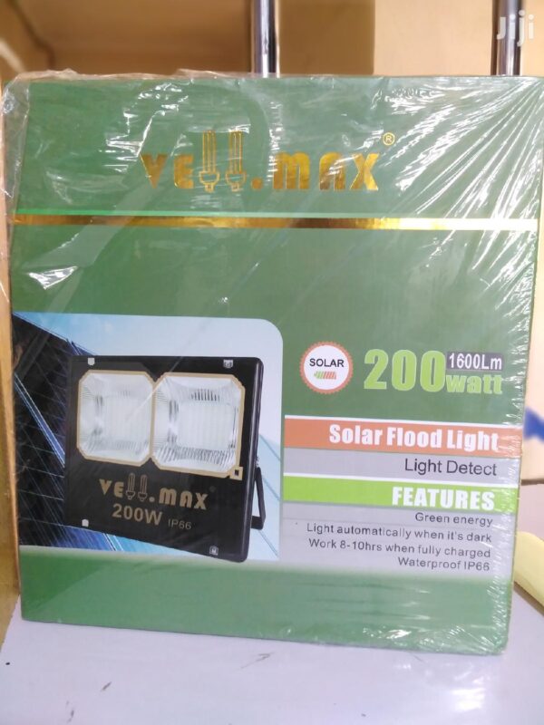 200 Watts Velmax Integrated Solar Floodlights