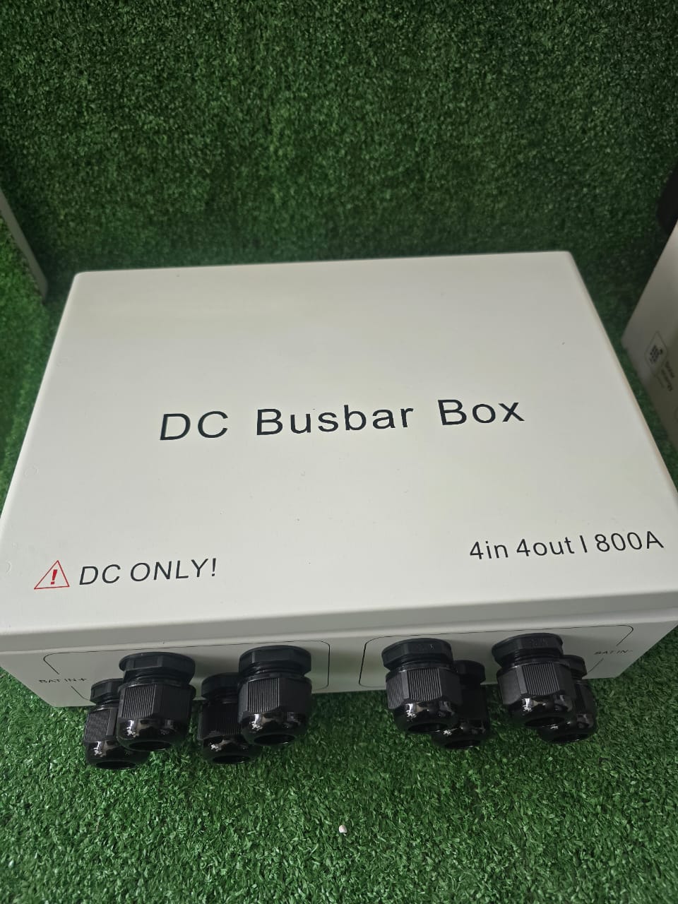 800A battery combiner box DC busbar